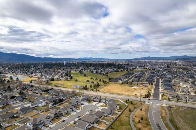 880 E Allenby Ct, Post Falls, ID 83854