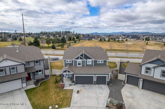 880 E Allenby Ct, Post Falls, ID 83854