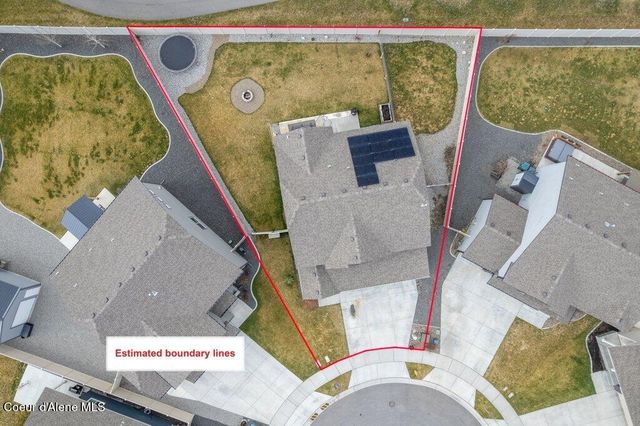 880 E Allenby Ct, Post Falls, ID 83854