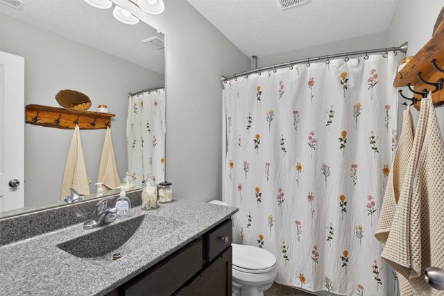 161 Aspen Drive, Norwalk, IA 50211