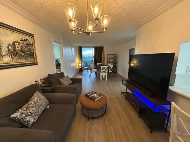 7040 Coral Way 502, Miami, FL 33155