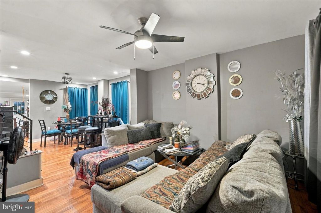 215 E 13TH, Chester, PA 19013 — photo 2