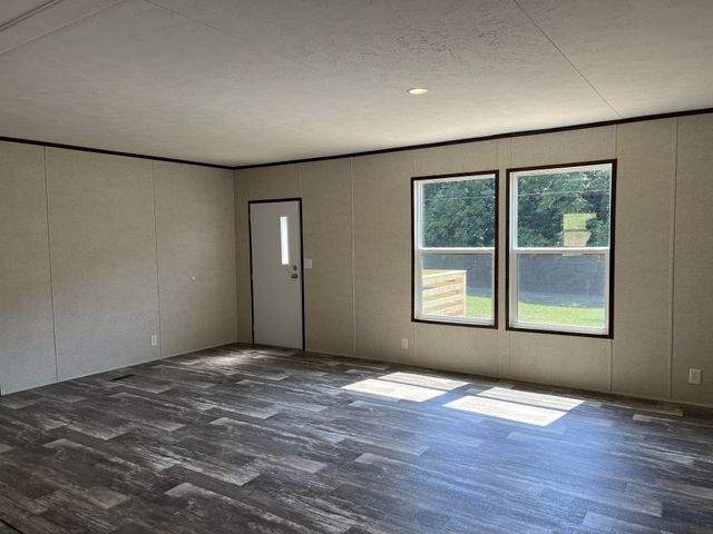 825 Gaulden Hollow Rd, Lafayette, TN 37083