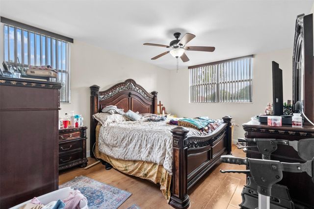 1830 N Lauderdale Avenue 4207, North Lauderdale, FL 33068