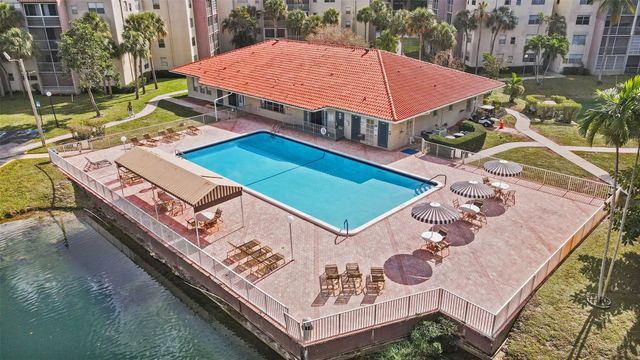 1830 N Lauderdale Avenue 4207, North Lauderdale, FL 33068