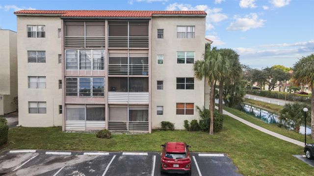 1830 N Lauderdale Avenue 4207, North Lauderdale, FL 33068