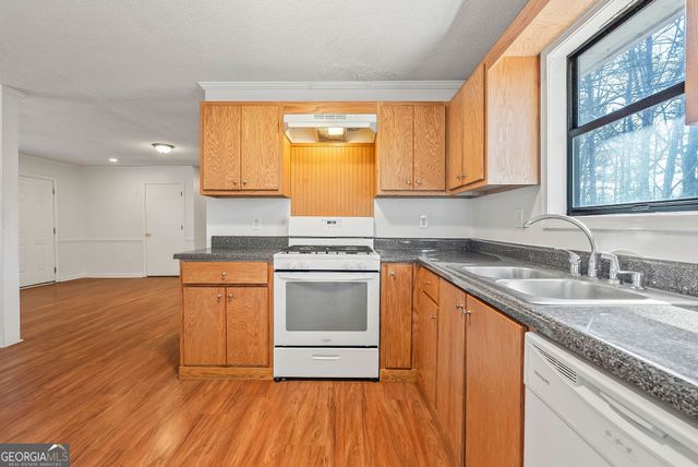 3477 Mustang Drive, Powder Springs, GA 30127