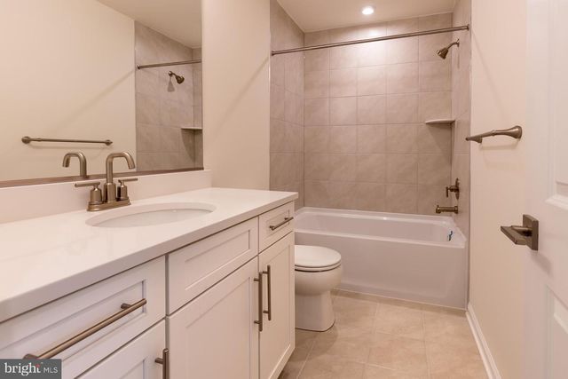 1823 CONSTELLATION DR, Baltimore, MD 21222