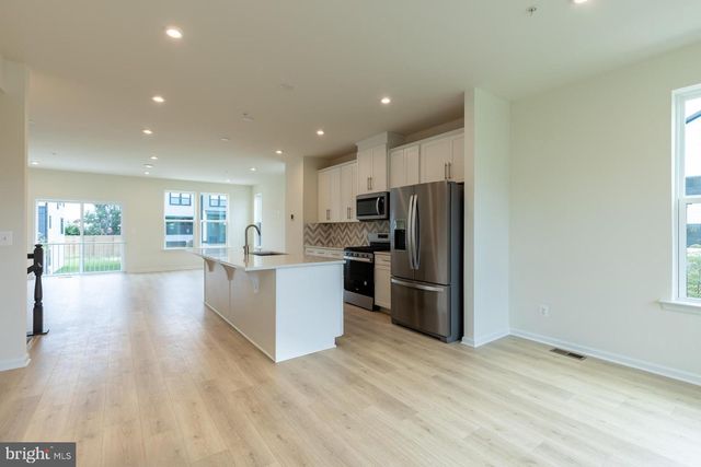 1823 CONSTELLATION DR, Baltimore, MD 21222