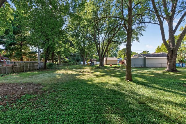 2106 Richard Avenue, White Bear Lake, MN 55110