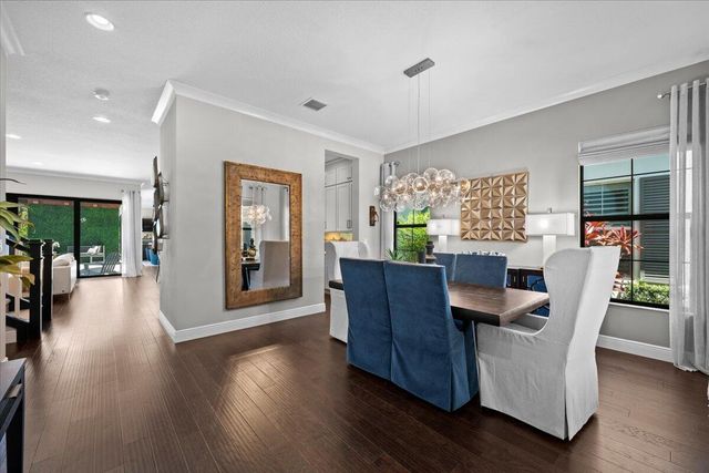 8039 Hobbes Way, Palm Beach Gardens, FL 33418