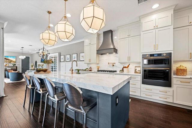8039 Hobbes Way, Palm Beach Gardens, FL 33418