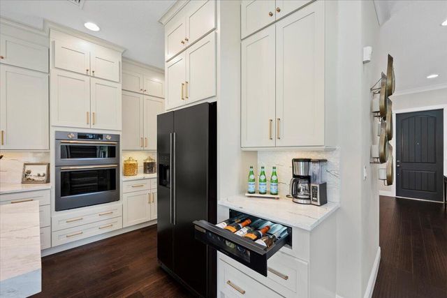 8039 Hobbes Way, Palm Beach Gardens, FL 33418