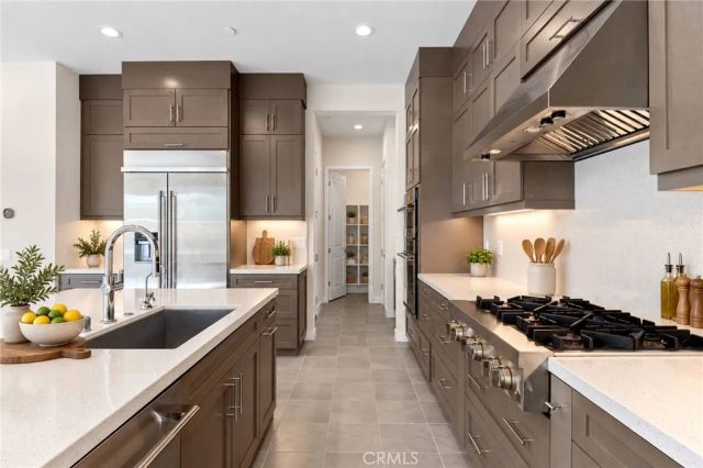 370 Brackens, Lake Forest, CA 92630