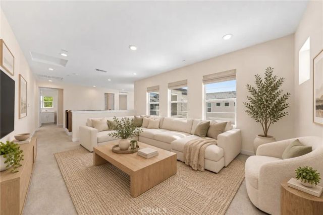 370 Brackens, Lake Forest, CA 92630