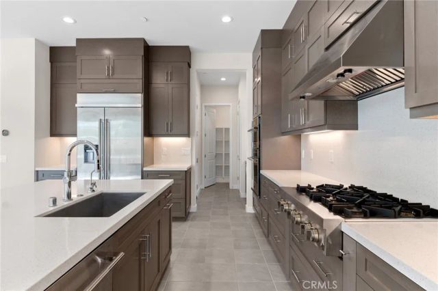 370 Brackens, Lake Forest, CA 92630