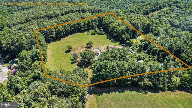 130 CLEARFIELD LN, Reading, PA 19608