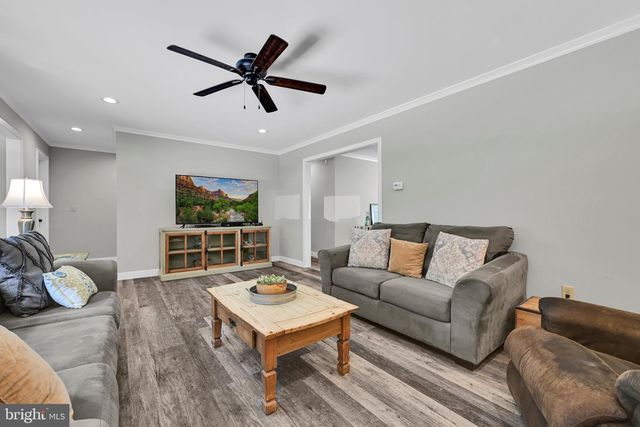 130 CLEARFIELD LN, Reading, PA 19608