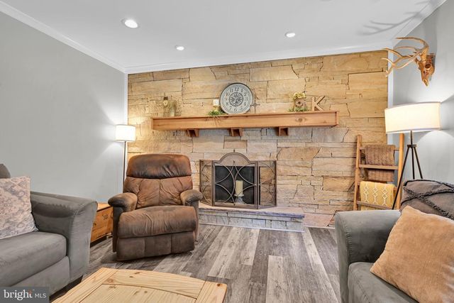130 CLEARFIELD LN, Reading, PA 19608