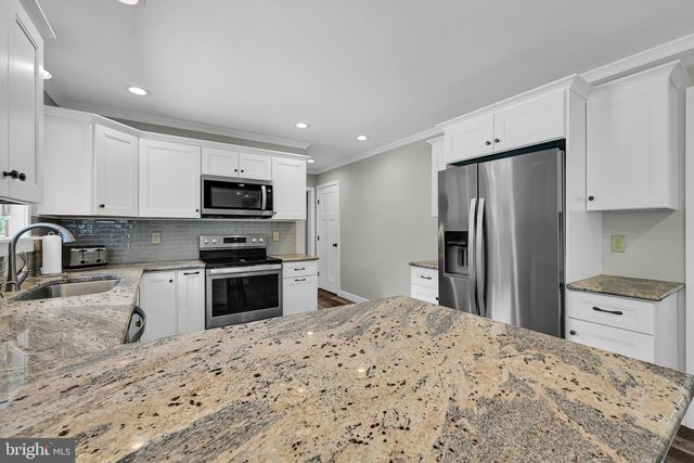 130 CLEARFIELD LN, Reading, PA 19608