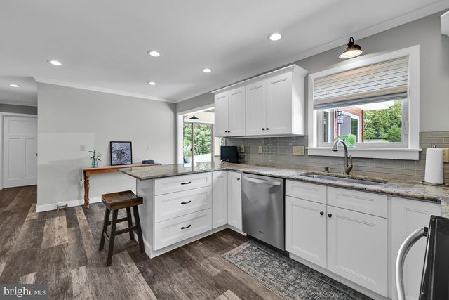 130 CLEARFIELD LN, Reading, PA 19608