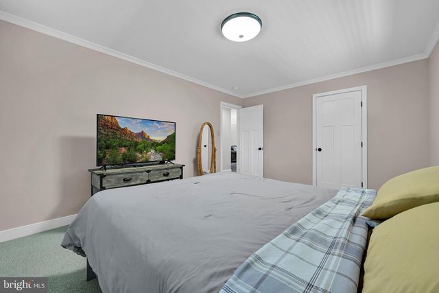 130 CLEARFIELD LN, Reading, PA 19608