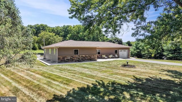 130 CLEARFIELD LN, Reading, PA 19608