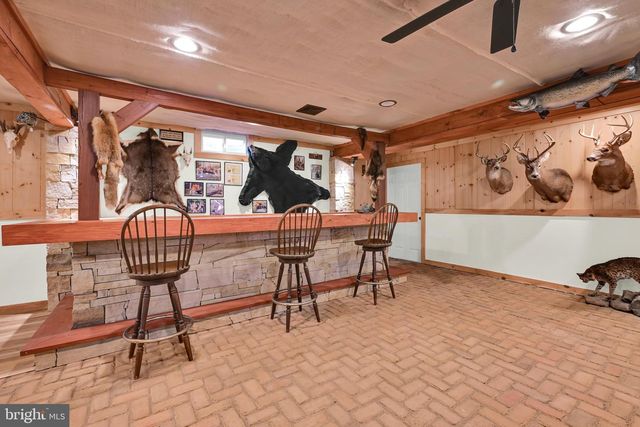 130 CLEARFIELD LN, Reading, PA 19608
