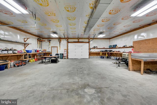 130 CLEARFIELD LN, Reading, PA 19608
