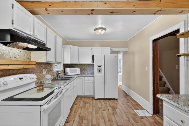 508 Maple Street, Three Rivers, MI 49093