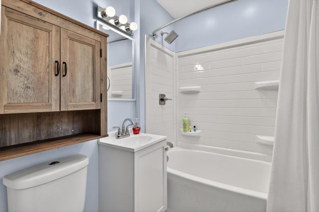 508 Maple Street, Three Rivers, MI 49093