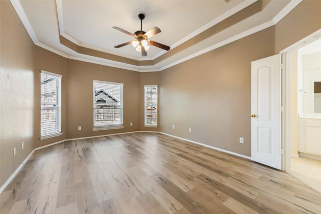 115 Fort Edward Drive, Arlington, TX 76002