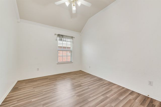 115 Fort Edward Drive, Arlington, TX 76002