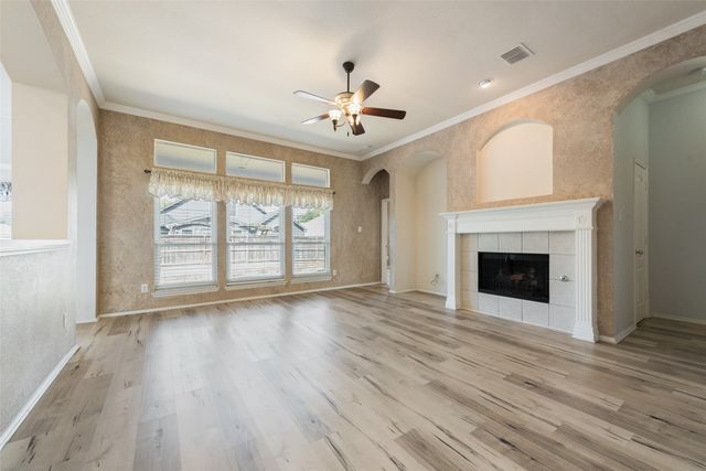 115 Fort Edward Drive, Arlington, TX 76002