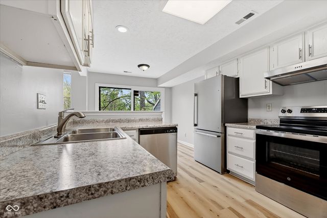 4606 Stansbury Lane, Indianapolis, IN 46254