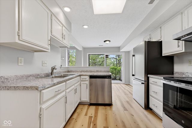 4606 Stansbury Lane, Indianapolis, IN 46254