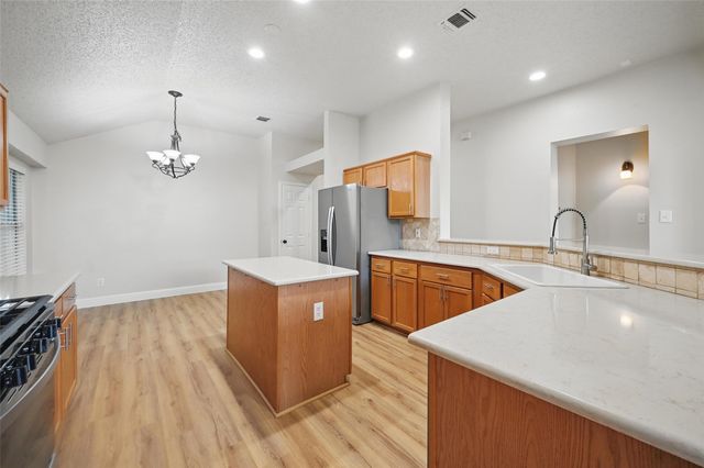 6720 Day Drive, Fort Worth, TX 76132