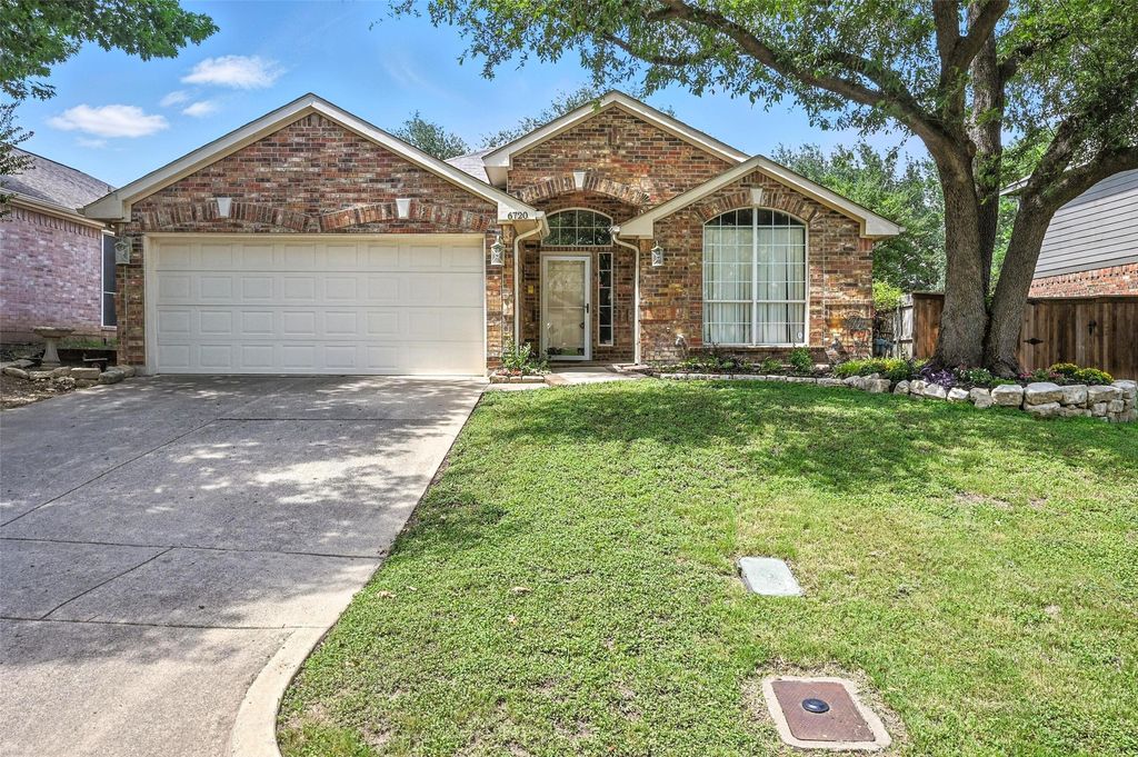 6720 Day Drive, Fort Worth, TX 76132