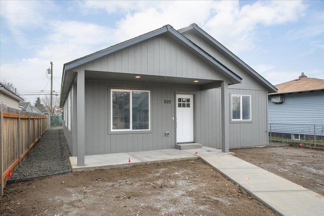 820 E Crown Ave, Spokane, WA 99207