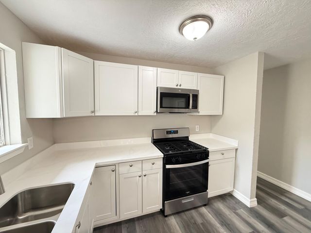 6431 Harcourt Drive, Houston, TX 77016