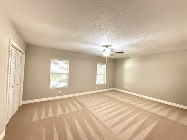 6431 Harcourt Drive, Houston, TX 77016