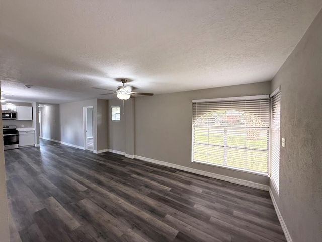 6431 Harcourt Drive, Houston, TX 77016