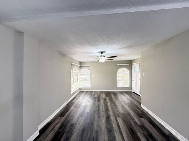 6431 Harcourt Drive, Houston, TX 77016