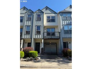 608 Ne 85TH Cir, Vancouver, WA 98665