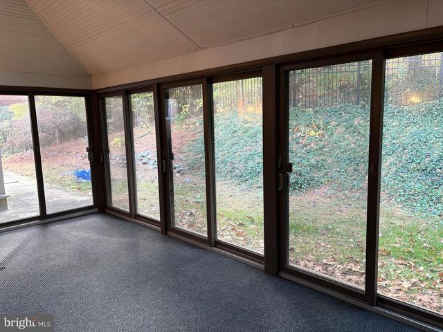 101 ROBERT RD, Wyomissing, PA 19610