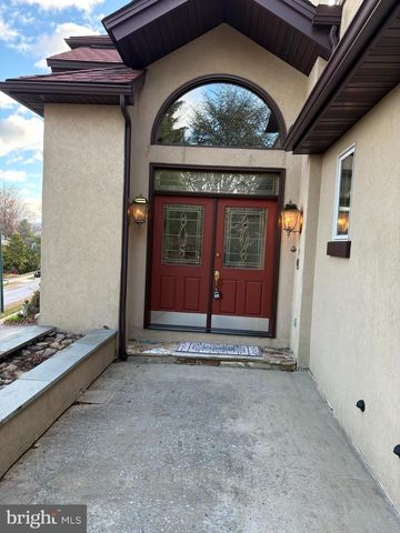 101 ROBERT RD, Wyomissing, PA 19610