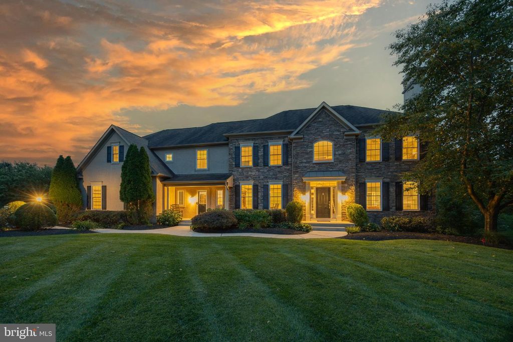 572 STORE RD #, HARLEYSVILLE, PA 19438 — exterior