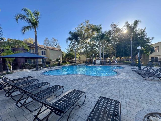 5914 Rancho Mission Rd 43, San Diego, CA 92108