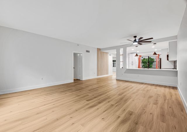6670 VILLA SONRISA Drive 213, Boca Raton, FL 33433