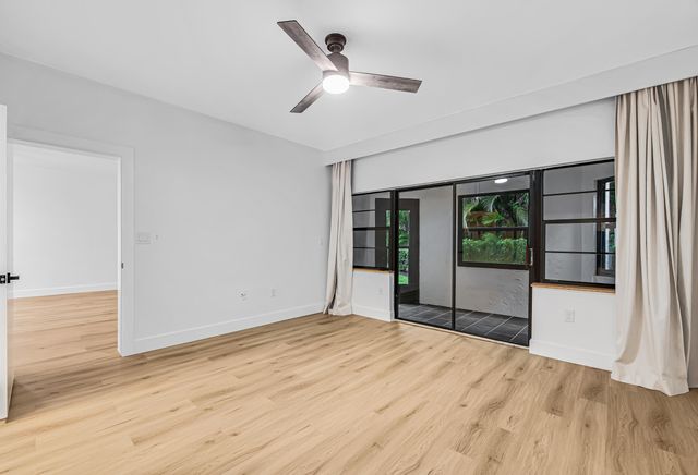 6670 VILLA SONRISA Drive 213, Boca Raton, FL 33433
